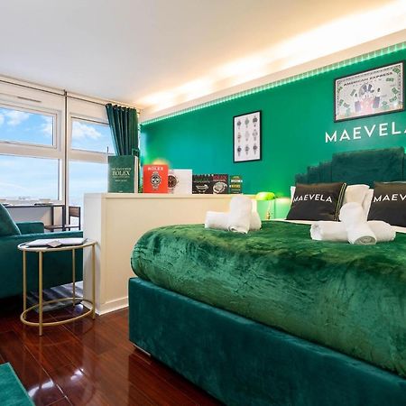 برمنغهام Maevela Apartments - Top Floor Rolex Themed Studio Apt Inside The Cube, Mailbox - Free Netflix & Wifi المظهر الخارجي الصورة