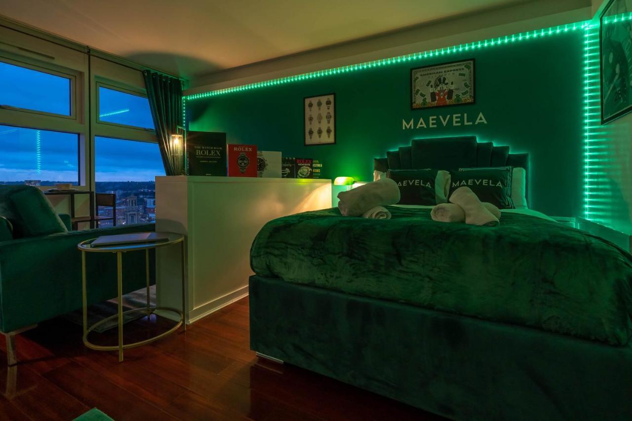 برمنغهام Maevela Apartments - Top Floor Rolex Themed Studio Apt Inside The Cube, Mailbox - Free Netflix & Wifi المظهر الخارجي الصورة