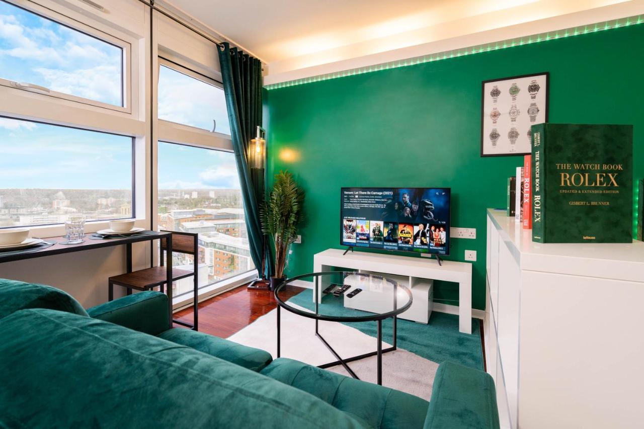 برمنغهام Maevela Apartments - Top Floor Rolex Themed Studio Apt Inside The Cube, Mailbox - Free Netflix & Wifi المظهر الخارجي الصورة