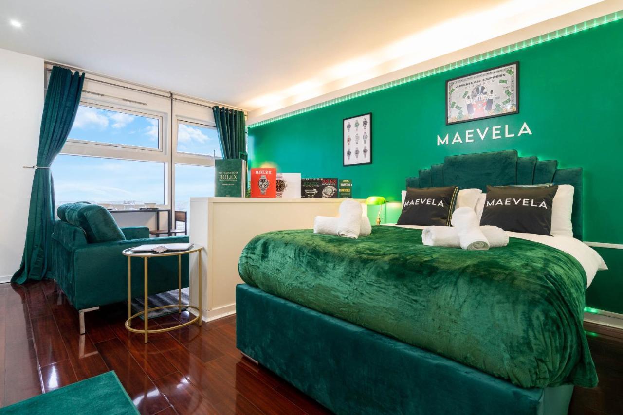 برمنغهام Maevela Apartments - Top Floor Rolex Themed Studio Apt Inside The Cube, Mailbox - Free Netflix & Wifi المظهر الخارجي الصورة